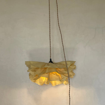 Lámpara BLOOM amarillo polvo